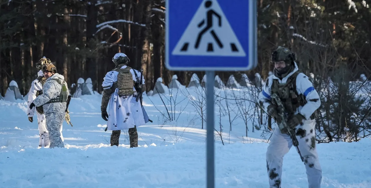 Учения украинских военных на границе с Беларусью
