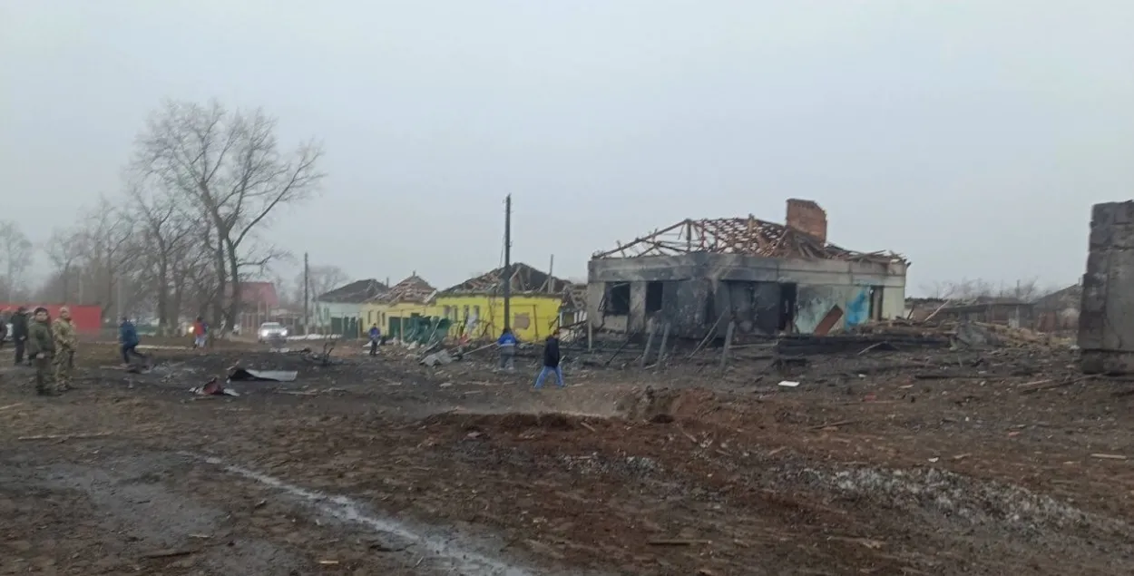 В российской деревне после российской бомбежки