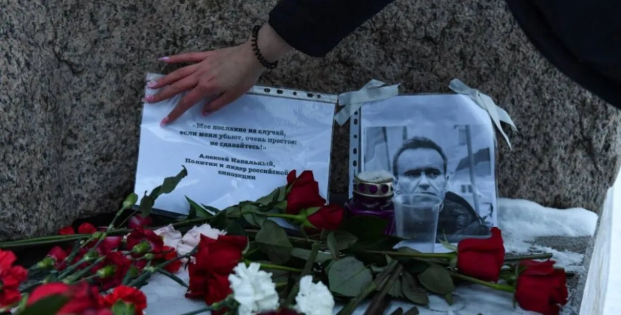 Масавыя затрыманні людзей, якія ўшаноўвалі памяць Аляксея Навальнага, адбыліся ў Расіі
