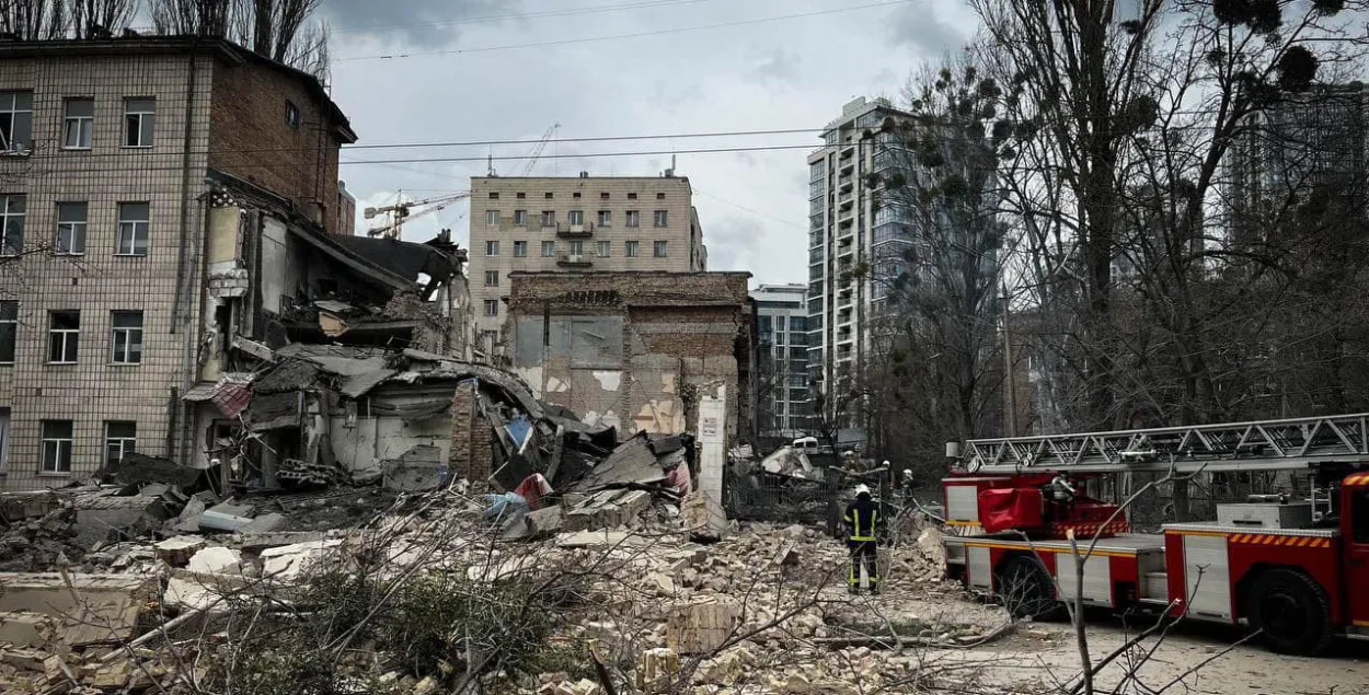 Последствия ракетной атаки на Киев 25 марта
