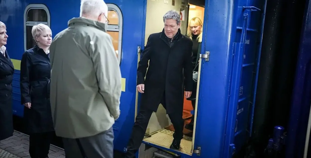 Вице-канцлер Германии Роберт Хабек прибыл в Киев
