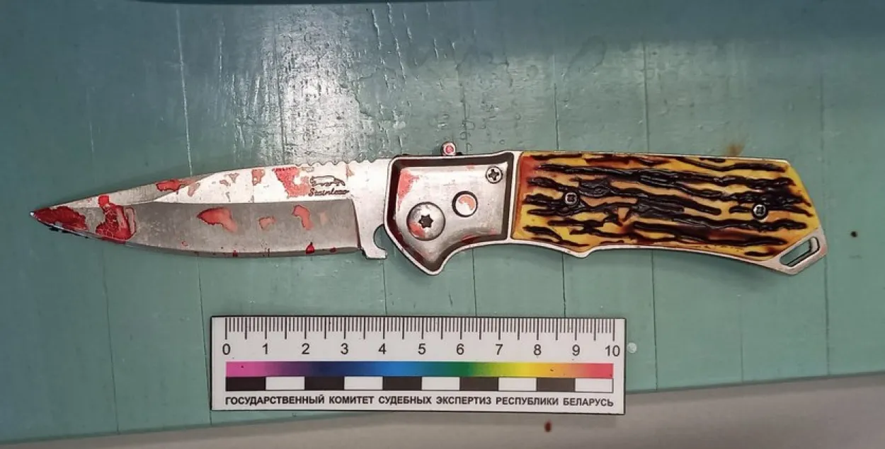 Нож, які знайшлі на месцы злачынства
