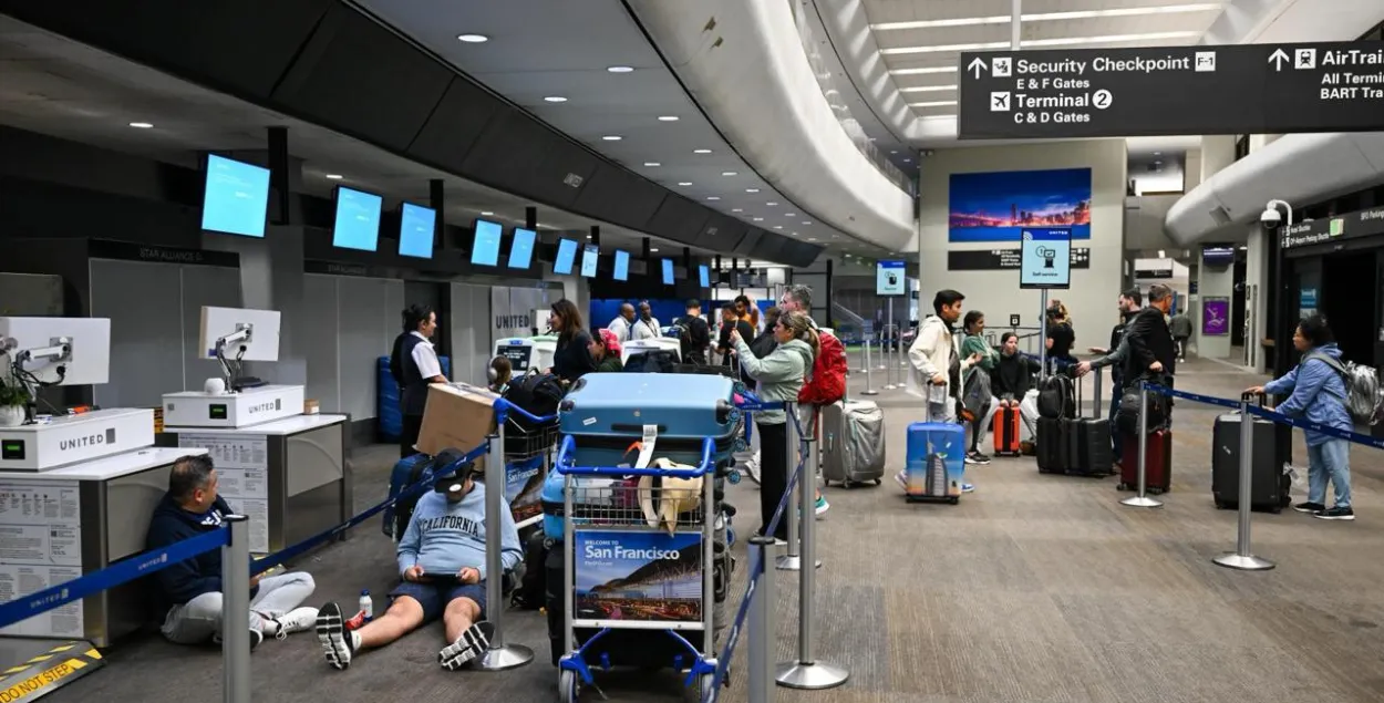 "Синие экраны смерти" на мониторах в аэропорту Сан-Франциско
