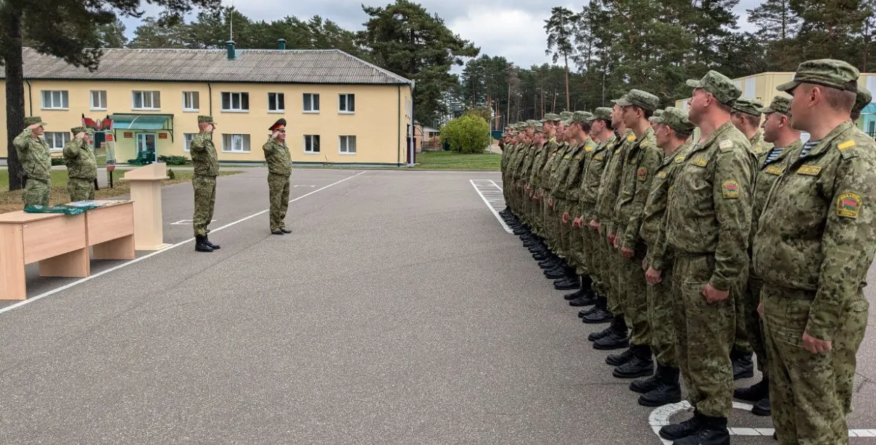 Рэзервістаў адпраўляюць дадому
