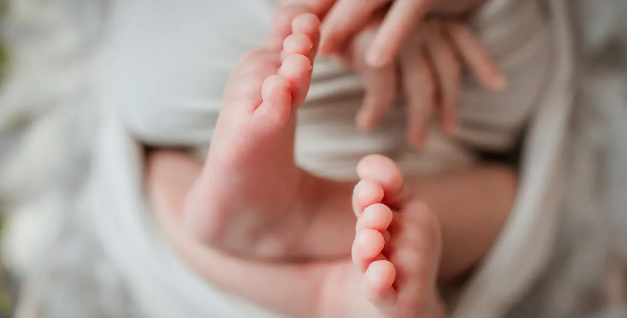 Дзіця, ілюстрацыйнае фота
