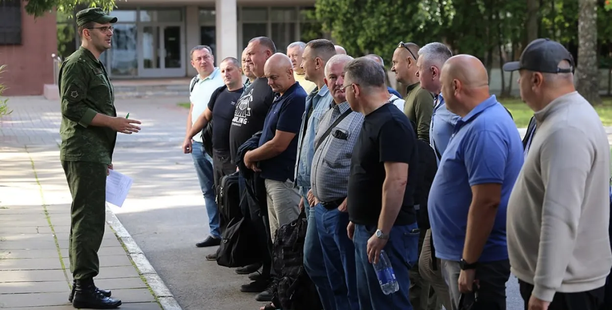 Cбор военнообязанных войск теробороны в Минске, иллюстративное фото
