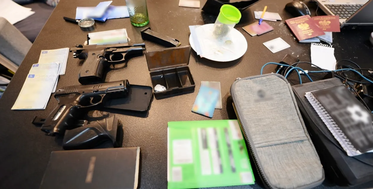 Изъятые предметы
