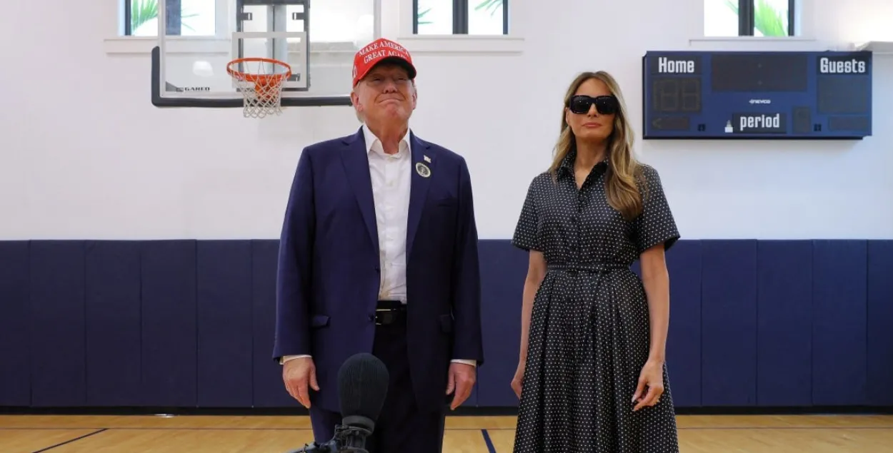 Дональд Трамп с женой Меланией
