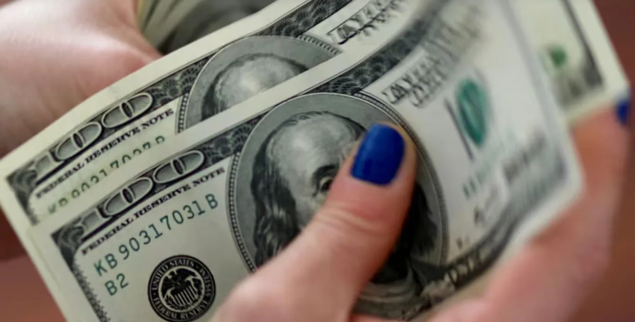 Нет ни одного шанса, что БРИКС сможет заменить доллар, уверен президент США
