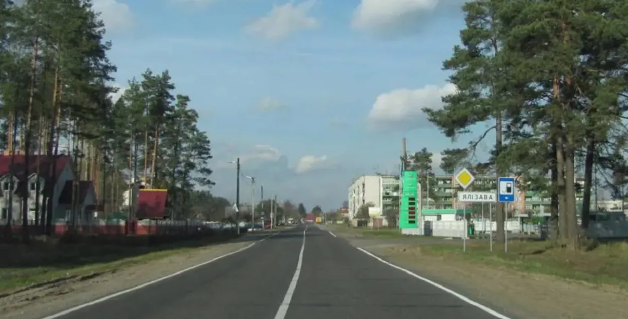 Елизово известно своим стеклозаводом
