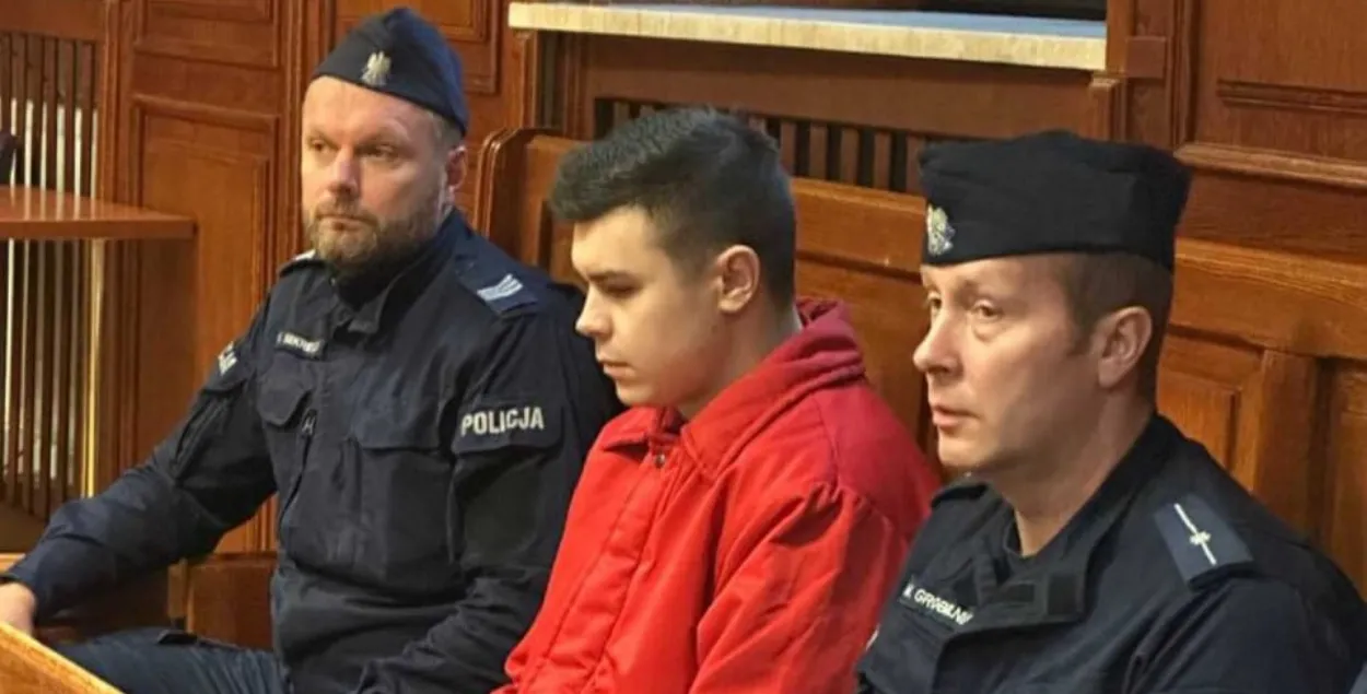 Дориан С. во время суда
