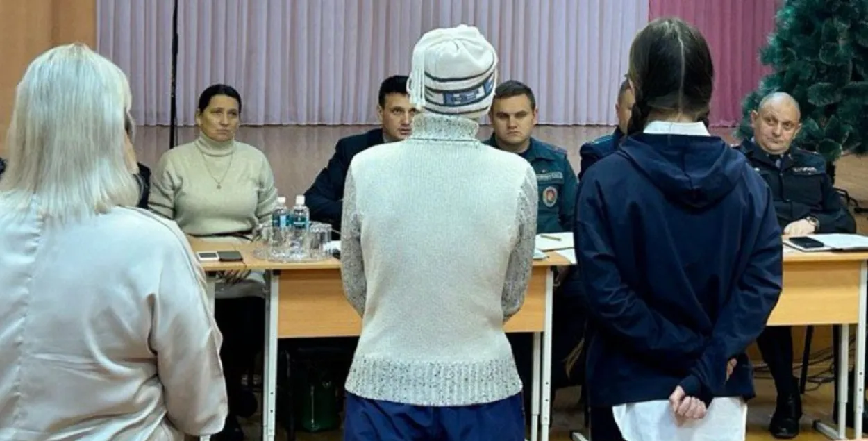Выязное пасяджэнне камісіі па справах непаўналетніх
