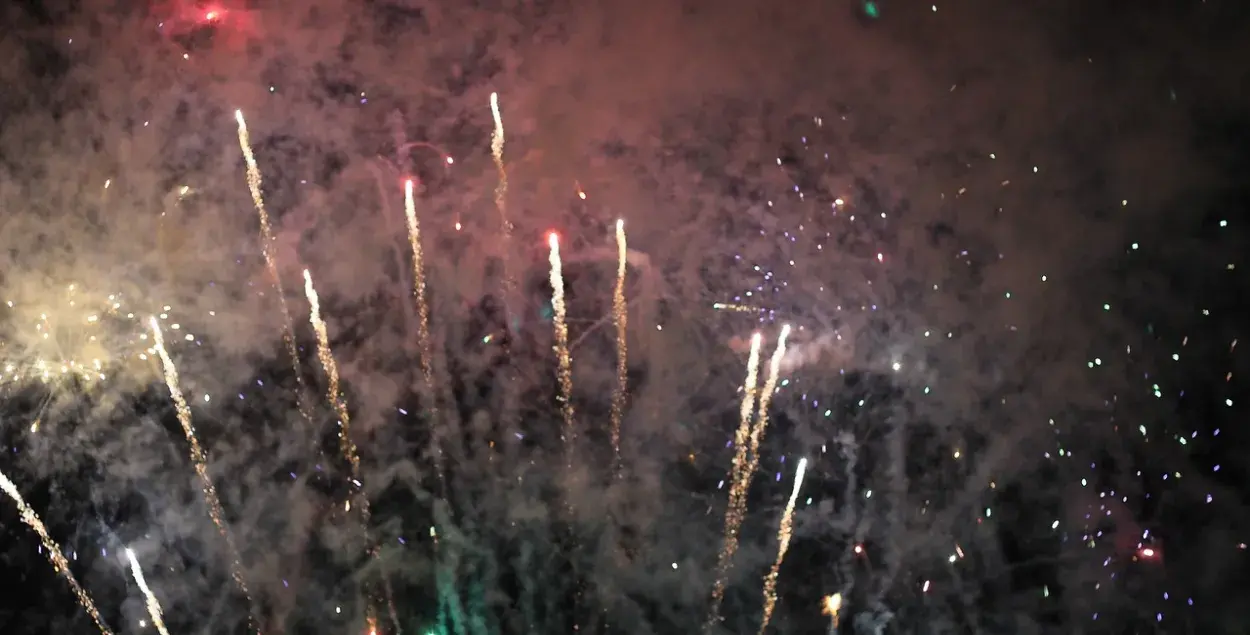 Взрыв петарды, иллюстративное фото
