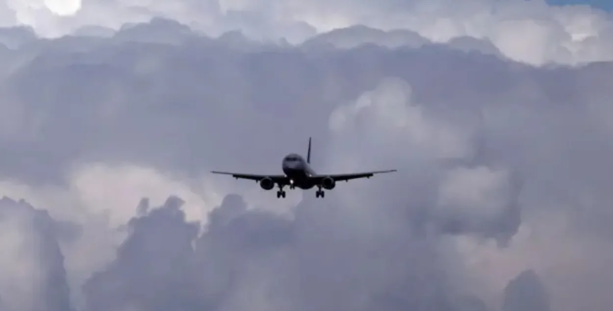 SuperJet 100
