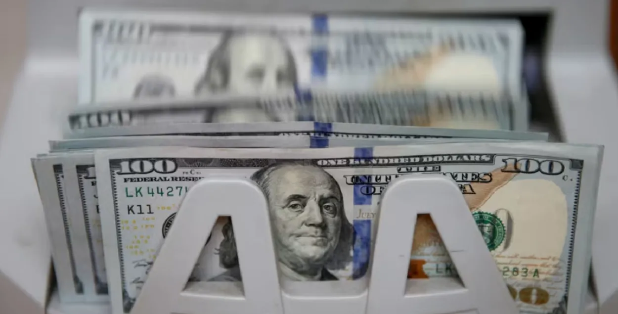 Долары, ілюстрацйнае фота
