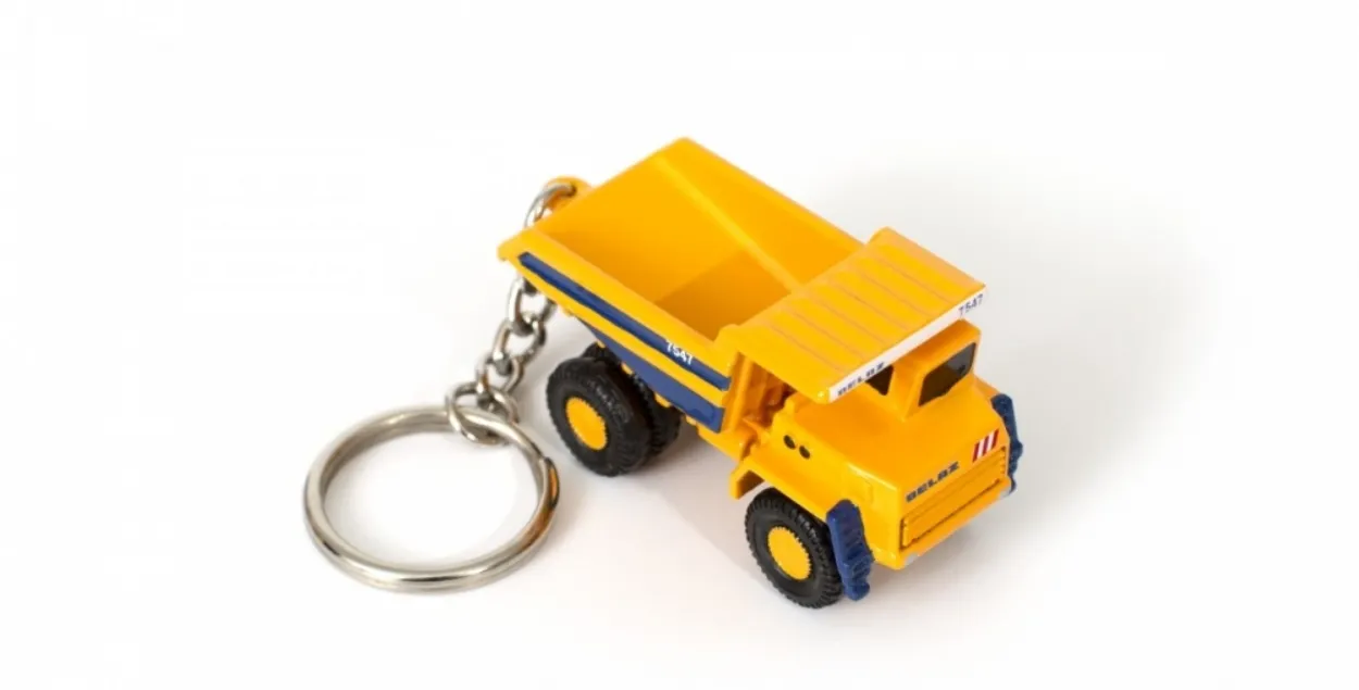 Брелок с МАЗом
