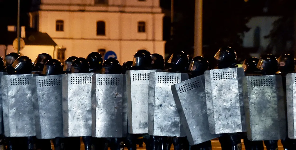 AMAP (OMON) on a Minsk street
