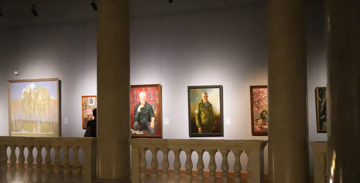 Выставка "Знамя победы" в Национальном художественном музее
