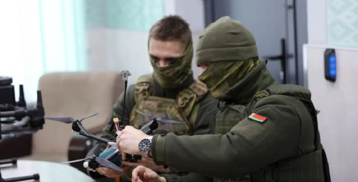 На занятках у Ваеннай акадэміі
