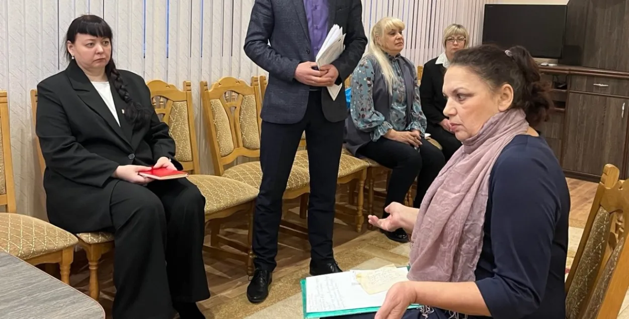 Беларускія чыноўнікі (ілюстрацыйнае фота)
