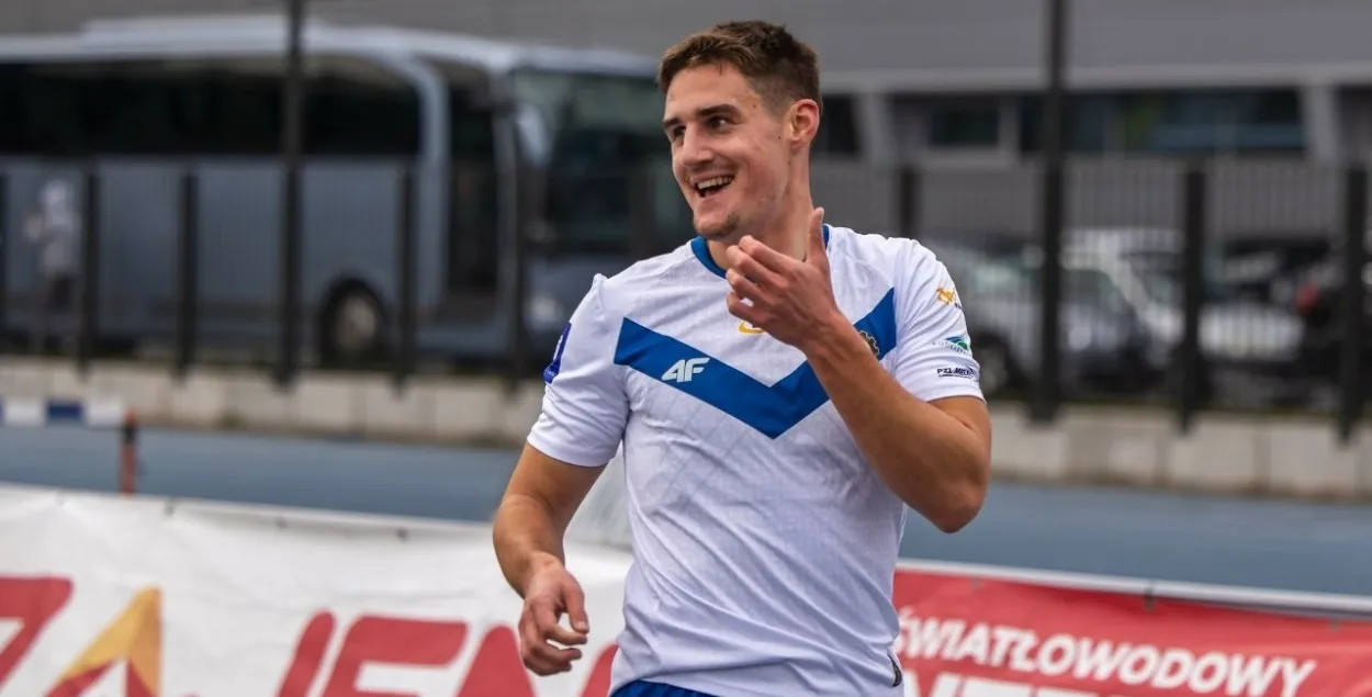 Ілля Шкурын
