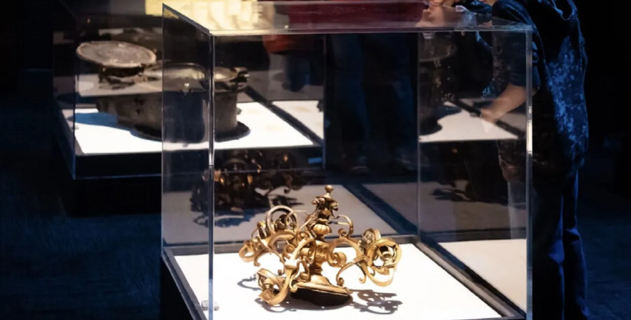 Люстра из курилки "Титаника"
