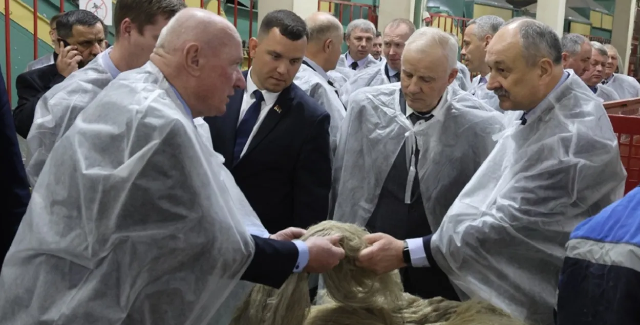 Совещание в Корме
