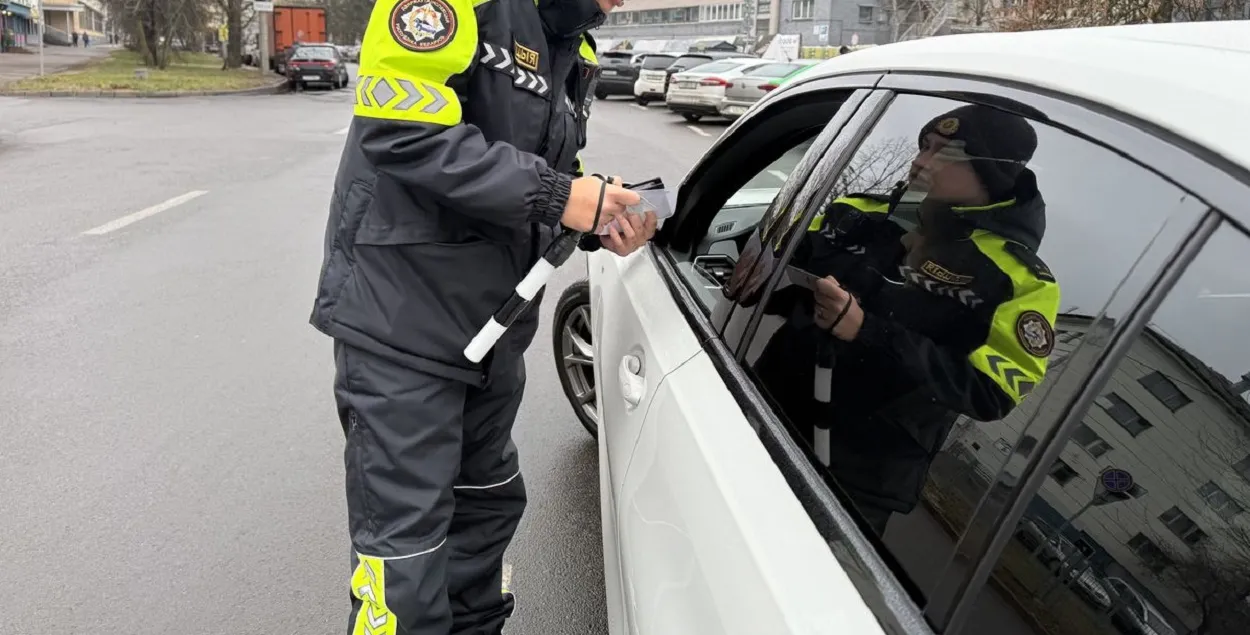 Известно более 20 попыток дать взятку сотрудникам ГАИ (иллюстративное фото)
