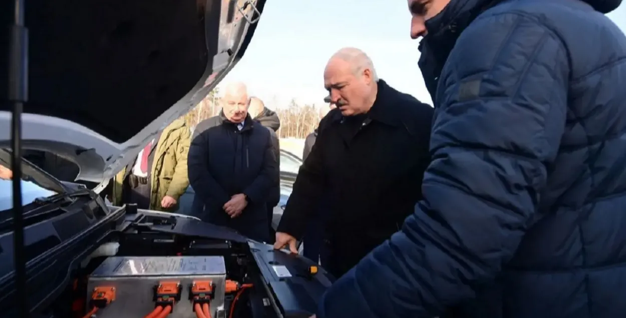 Аляксандр Лукашэнка стаміўся чакаць
