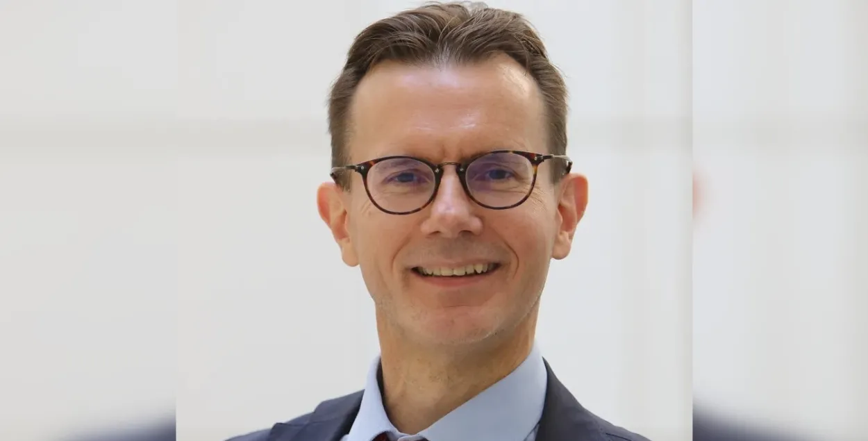 Найджел Гулд-Девис
