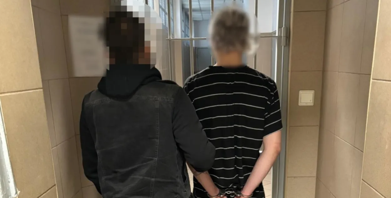 За захоўванне наркотыкаў у Варшаве затрымалі беларусаў
