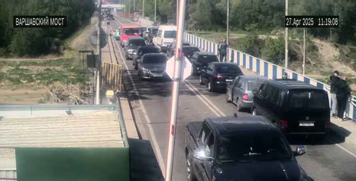 Очередь на выезд из Беларуси
