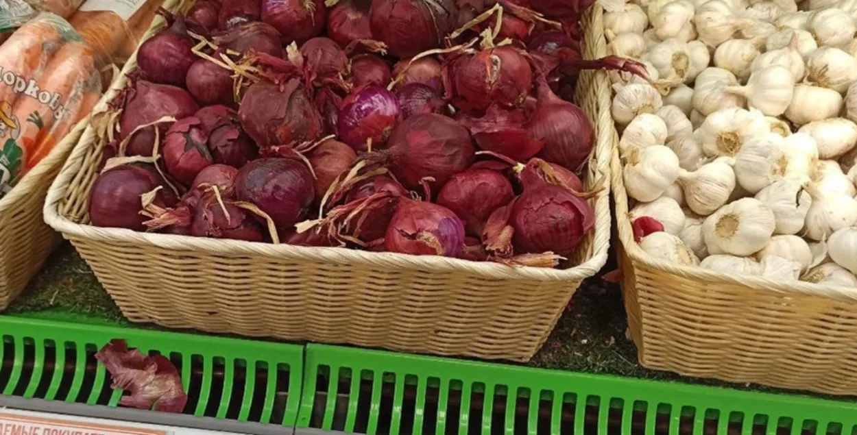 Цыбуля ў мінскай краме
