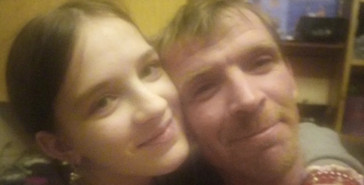 Бацька з дачкой, якая памерла ў бальніцы
