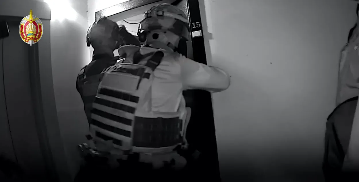 Задержание "тайных покупателей"
