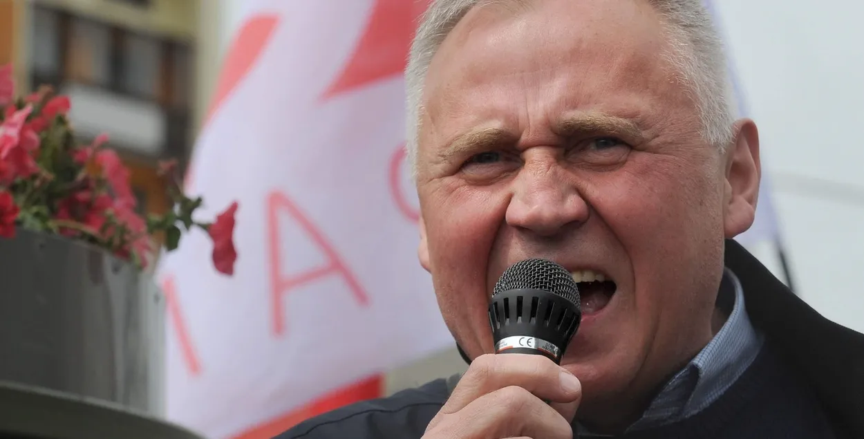 Николай Статкевич отказался уезжать из Беларуси. Где он сейчас — неизвестно
