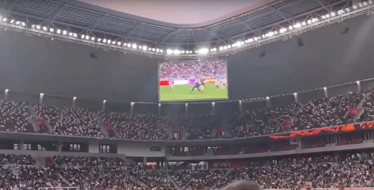 На Национальном стадионе собралось более 22 тысяч зрителей
