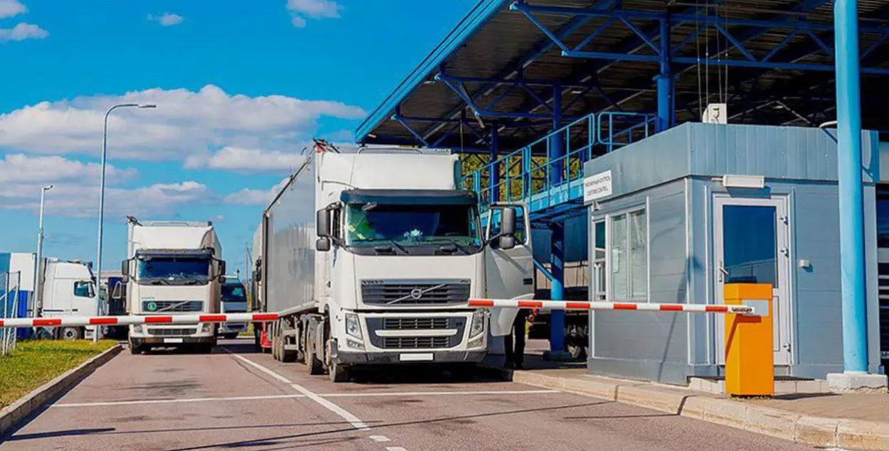 Фуры на мяжы, ілюстрацыйнае фота
