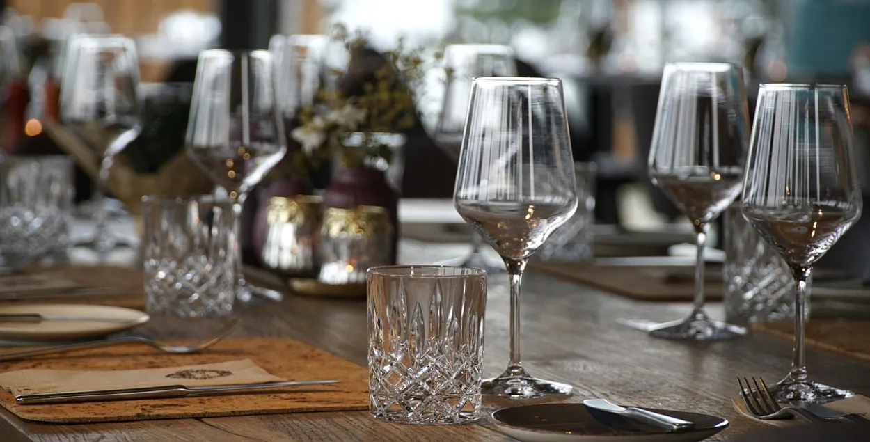 Рэстаран, ілюстрацыйнае фота
