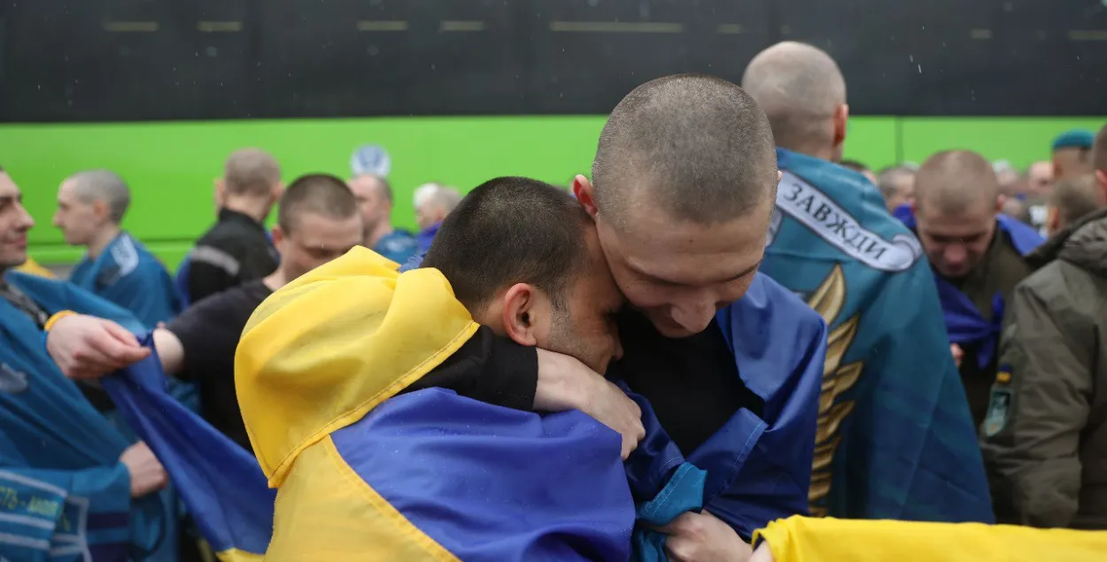 Палонныя ўкраінцы пасля вяртання на радзіму
