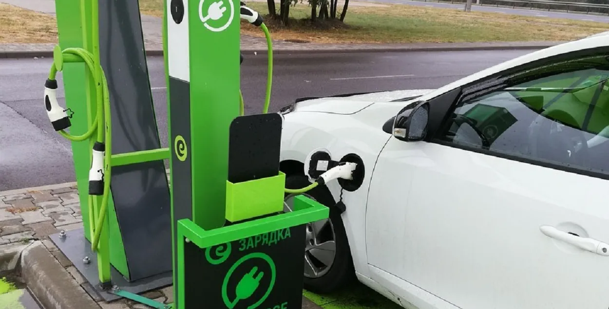 Электромобиль
