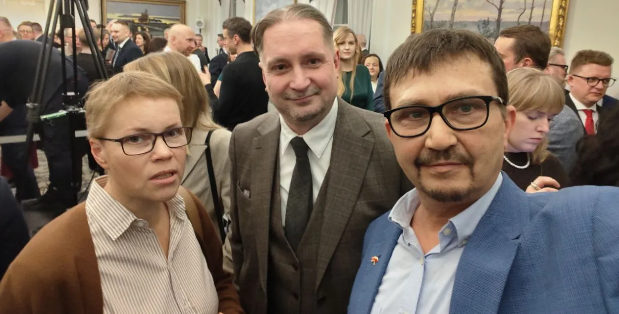 Зміцер Лукашук у кампаніі Марыны Золатавай і Сяргея Чалага
