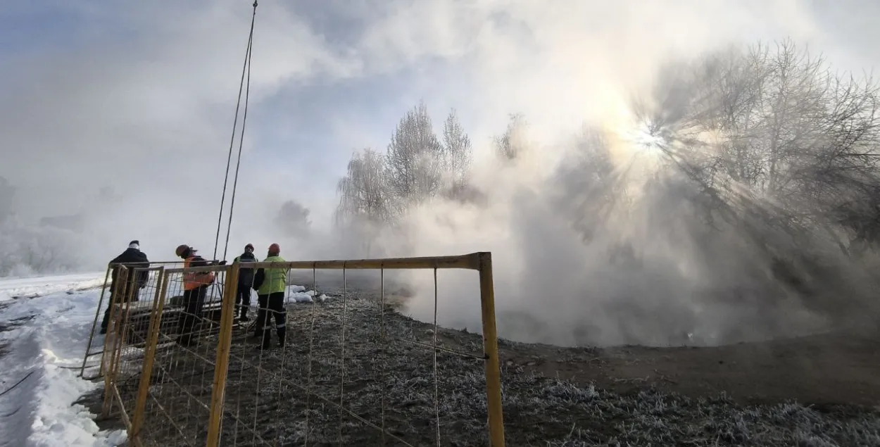 Ремонтные работы на тепломагистрали
