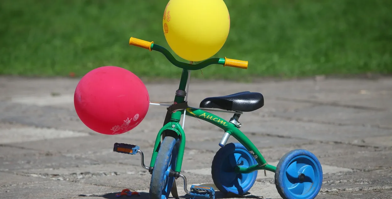 Спасибо за счастливое детство?
