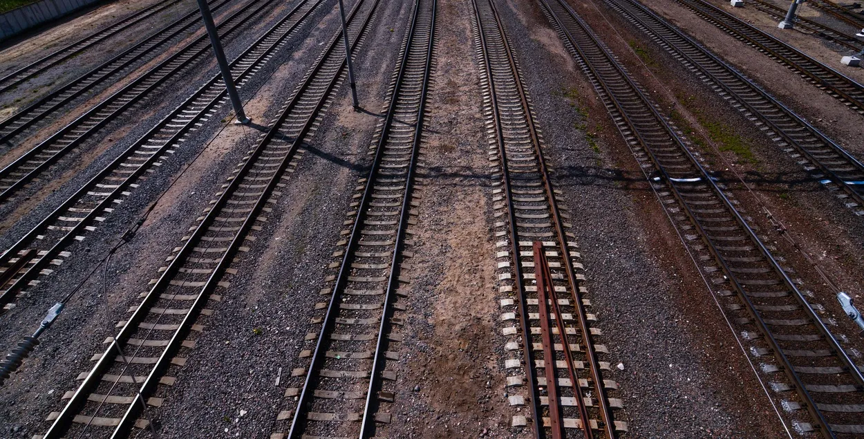 Железная дорога, иллюстративное фото
