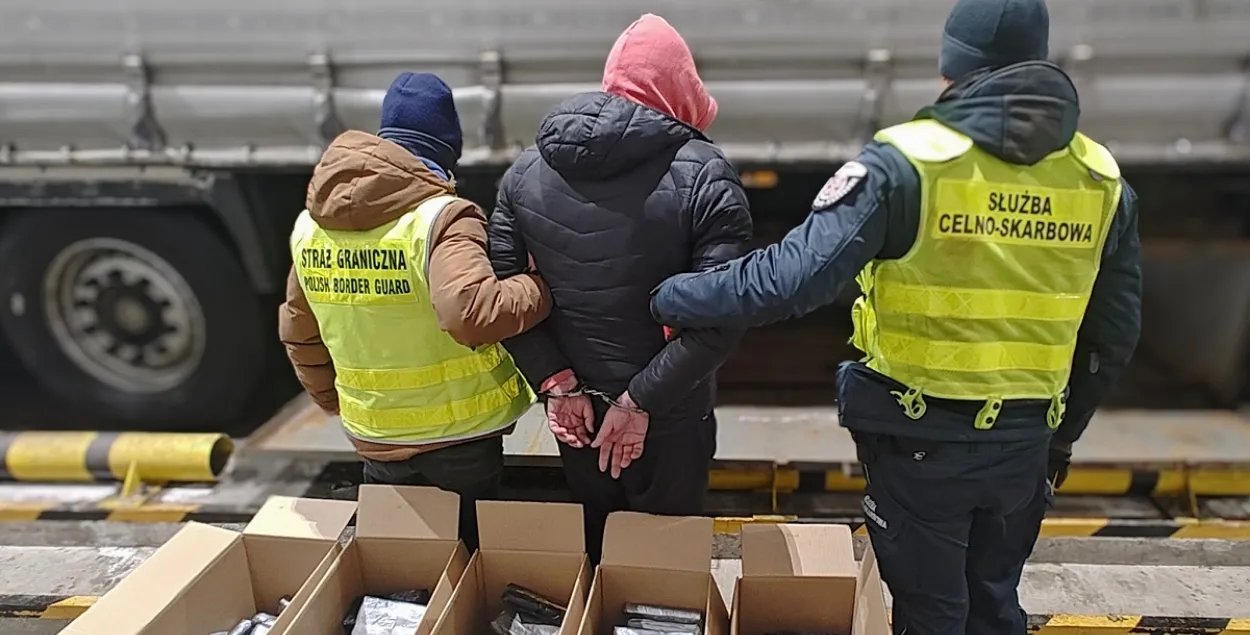 Беларуса з вялікай партыяй гашышу затрымалі ў Польшчы
