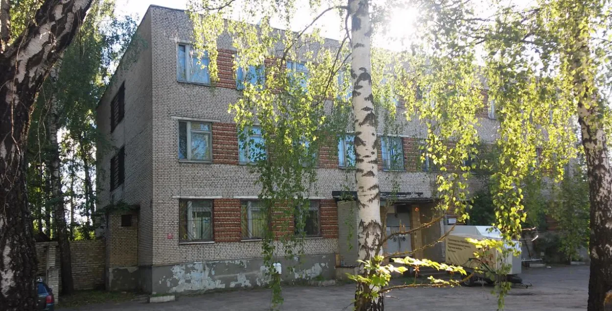 Здание по улице Карвата, 74 до начала реконструкции
