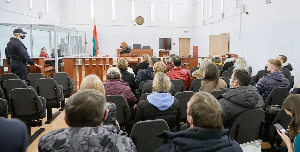 "Вясна" да 8 сакавіка падрыхтавала справаздачу пра тое, колькі жанчын у Беларусі знаходзіцца за кратамі
