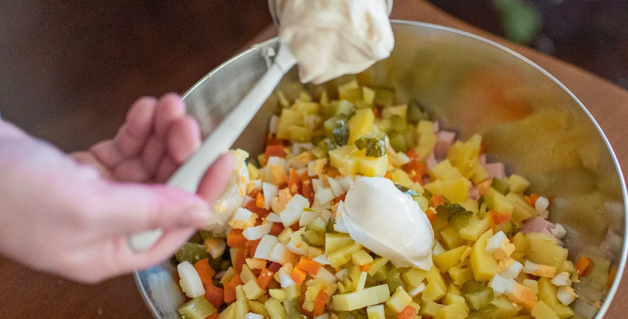 Столичная семья в год тратит много денег на еду
