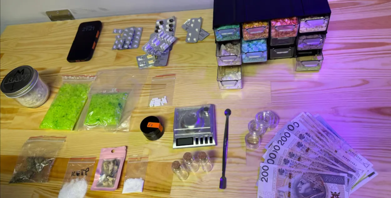 Наркотыкі, знойдзеныя падчас ператрусу
